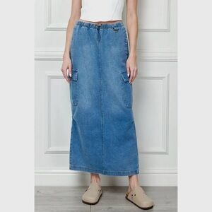 Veveret Blue Medium Wash Denim Cargo Maxi Skirt Long Back Slit New